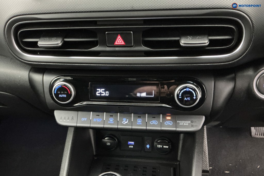 Hyundai Kona Premium Automatic Petrol-Electric Hybrid SUV - Stock Number (1594882) - 16th supplementary image