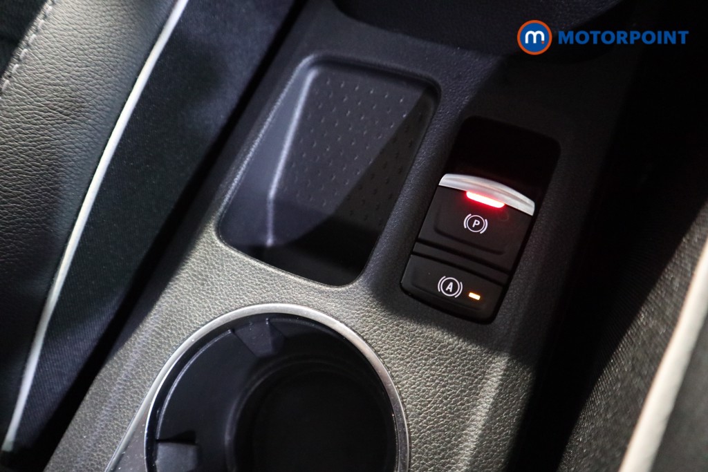 Renault Captur Techno Manual Petrol SUV - Stock Number (1595589) - 9th supplementary image