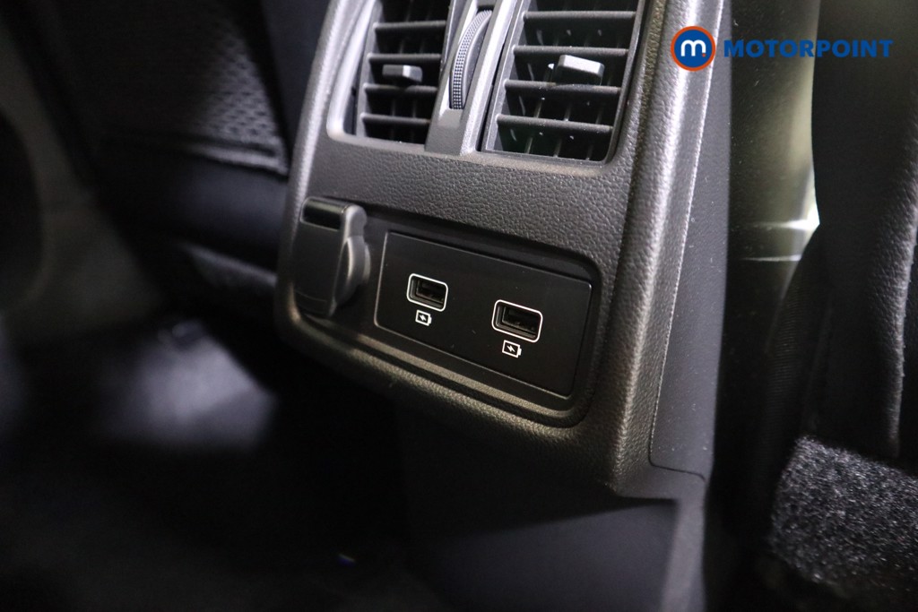 Renault Captur Techno Manual Petrol SUV - Stock Number (1595589) - 15th supplementary image