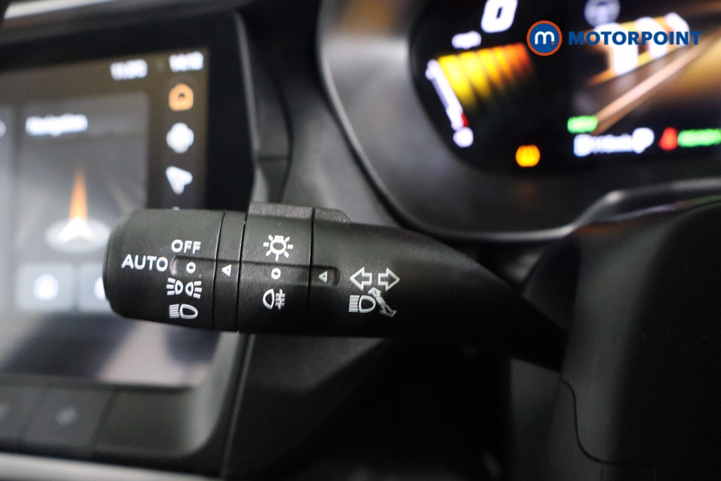 Mg Motor Uk ZS Trophy Automatic Petrol-Electric Hybrid SUV - Stock Number (1596134) - 13th supplementary image