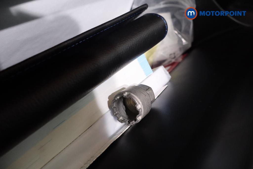 Hyundai I10 Advance Automatic Petrol Hatchback - Stock Number (1596232) - 12th supplementary image