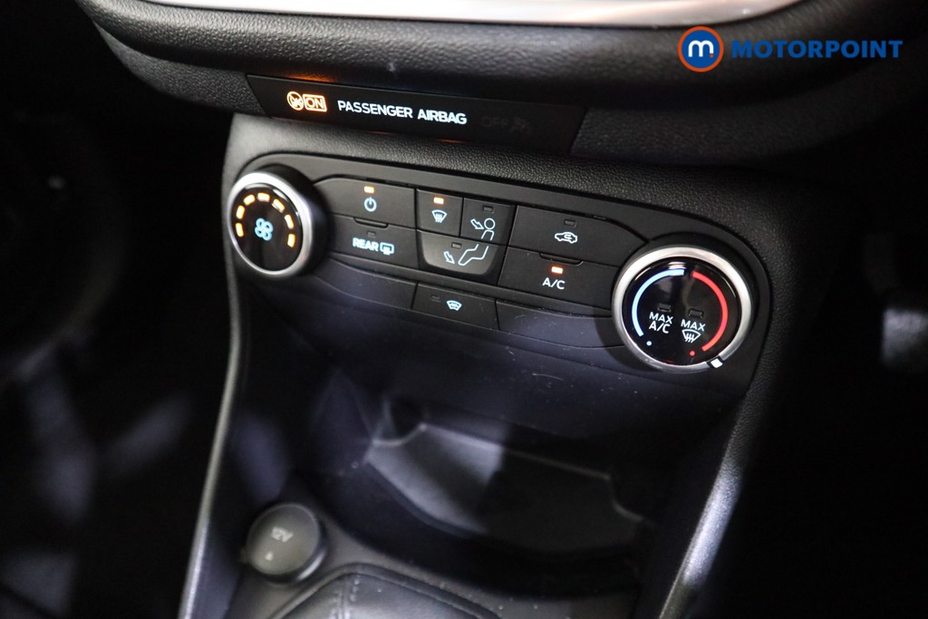 Ford Fiesta Trend Manual Petrol Hatchback - Stock Number (1596444) - 7th supplementary image
