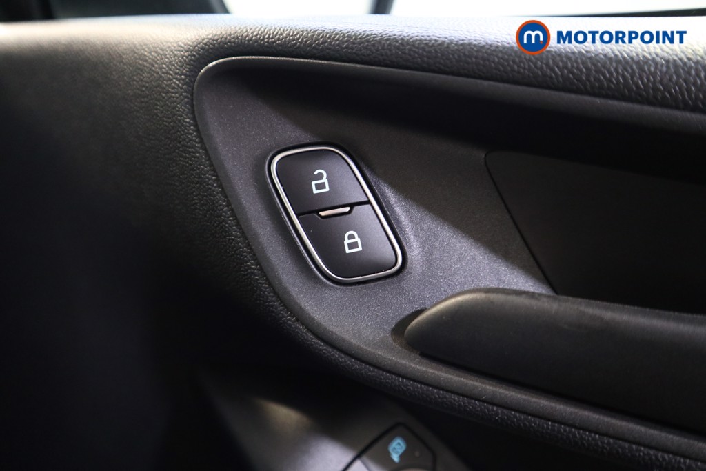 Ford Fiesta Trend Manual Petrol Hatchback - Stock Number (1596444) - 11th supplementary image