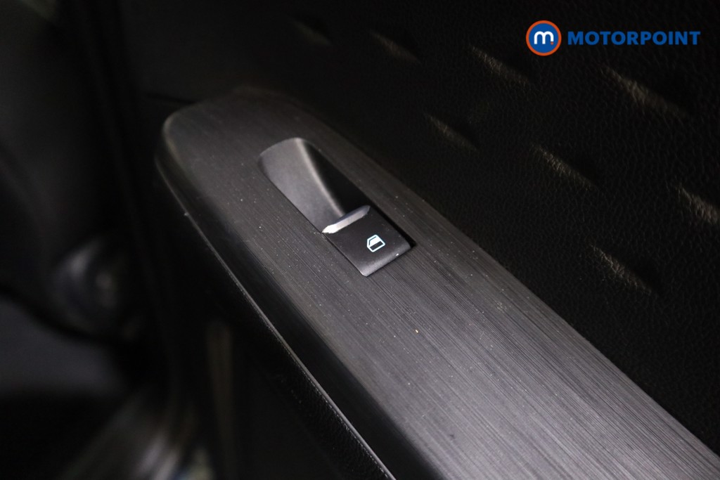 Ford Kuga St-Line Automatic Petrol Plug-In Hybrid SUV - Stock Number (1596644) - 19th supplementary image