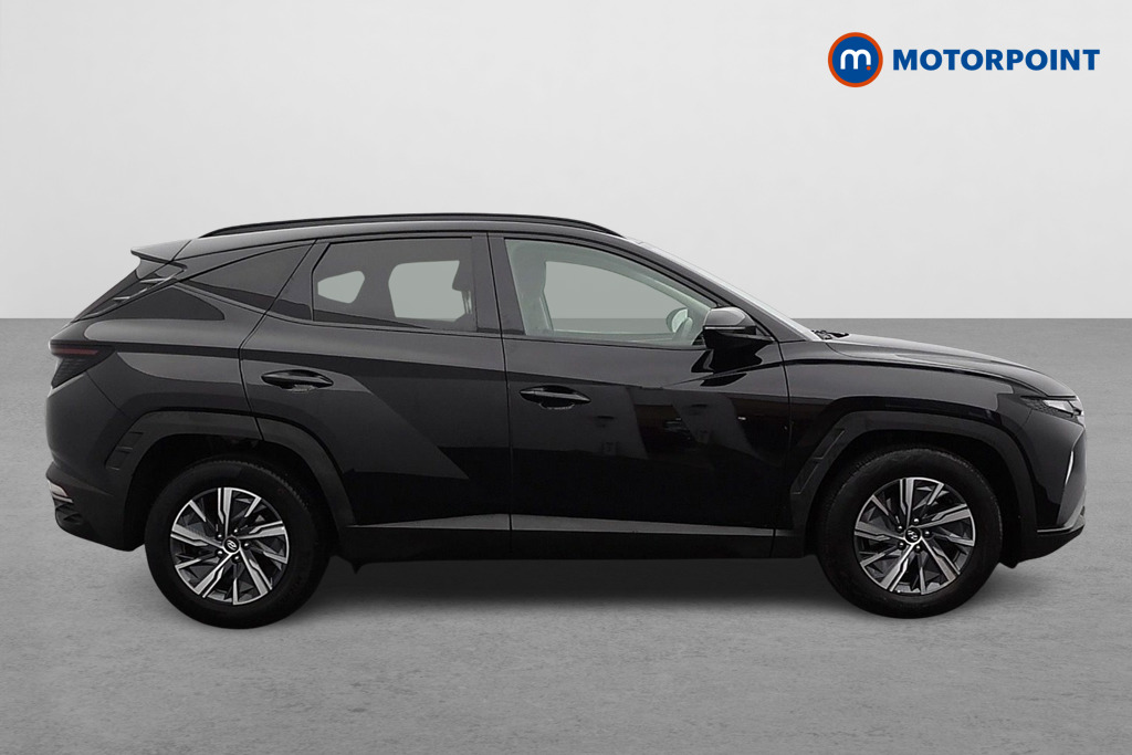Hyundai Tucson Se Connect Manual Petrol SUV - Stock Number (1596648) - Drivers side
