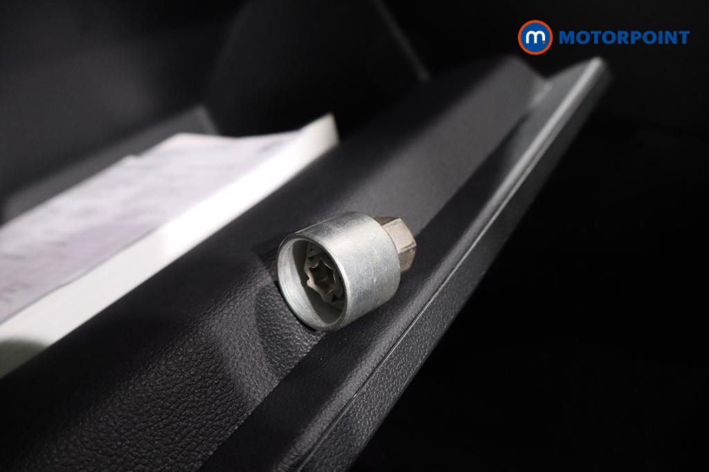 Volkswagen Golf GTI Automatic Petrol Hatchback - Stock Number (1596724) - 14th supplementary image