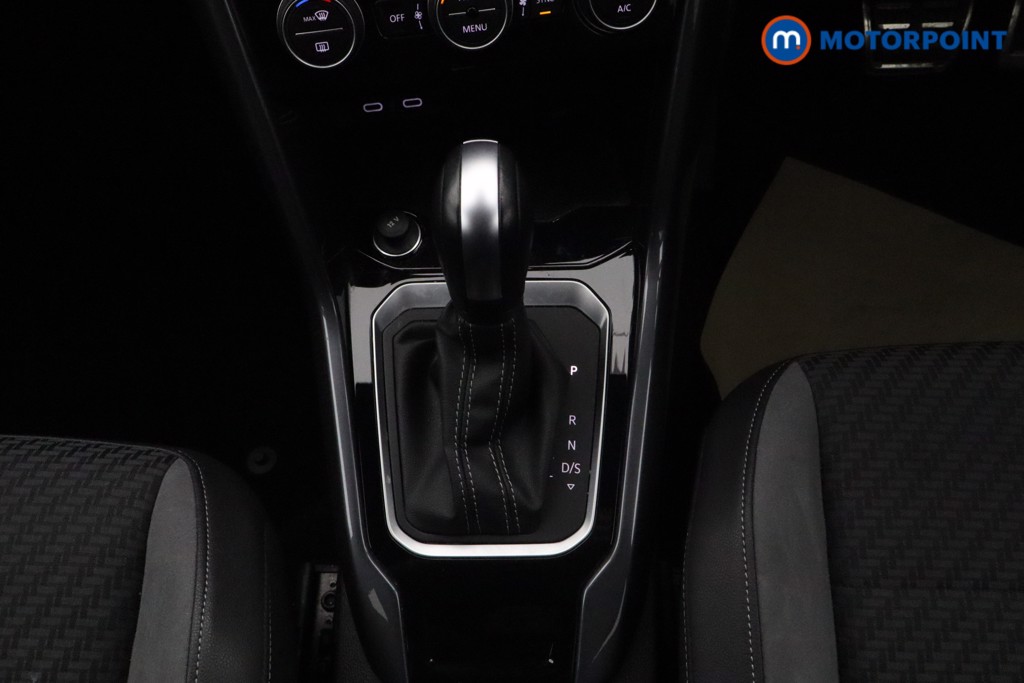 Volkswagen T-Roc R-Line Automatic Petrol SUV - Stock Number (1596989) - 5th supplementary image