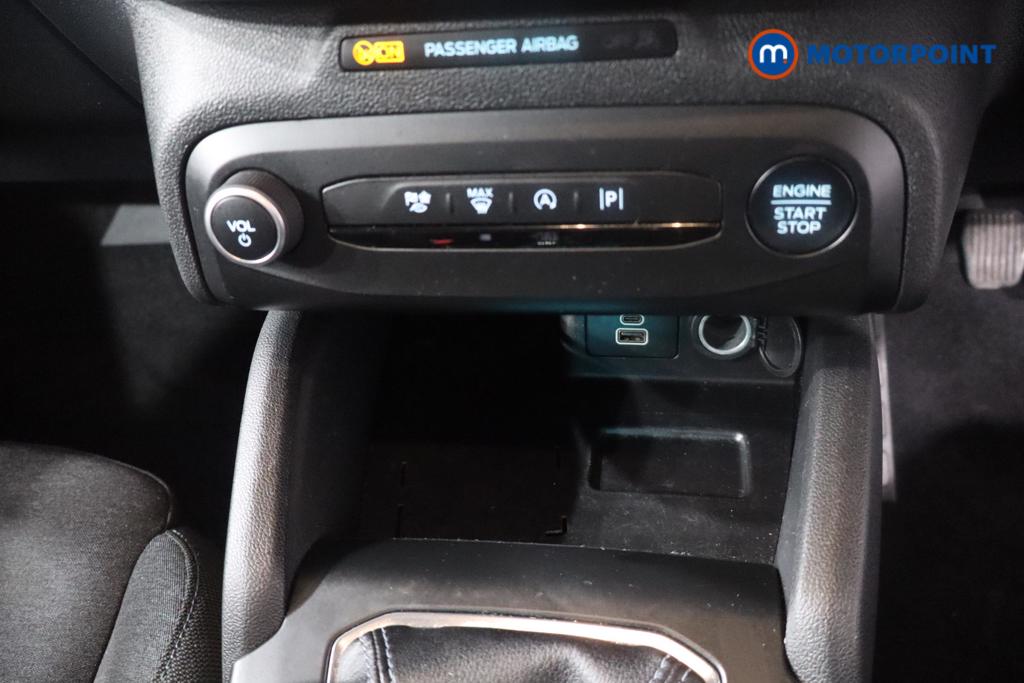 Ford Focus Active Manual Petrol Hatchback - Stock Number (1597299) - 15th supplementary image