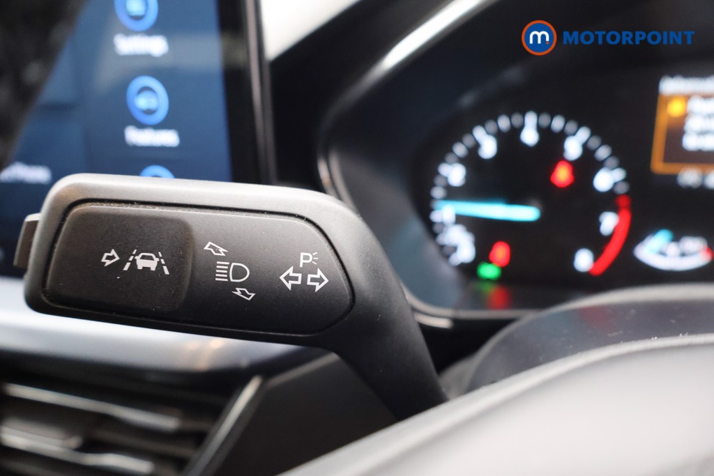 Ford Focus Active Manual Petrol Hatchback - Stock Number (1597338) - 5th supplementary image