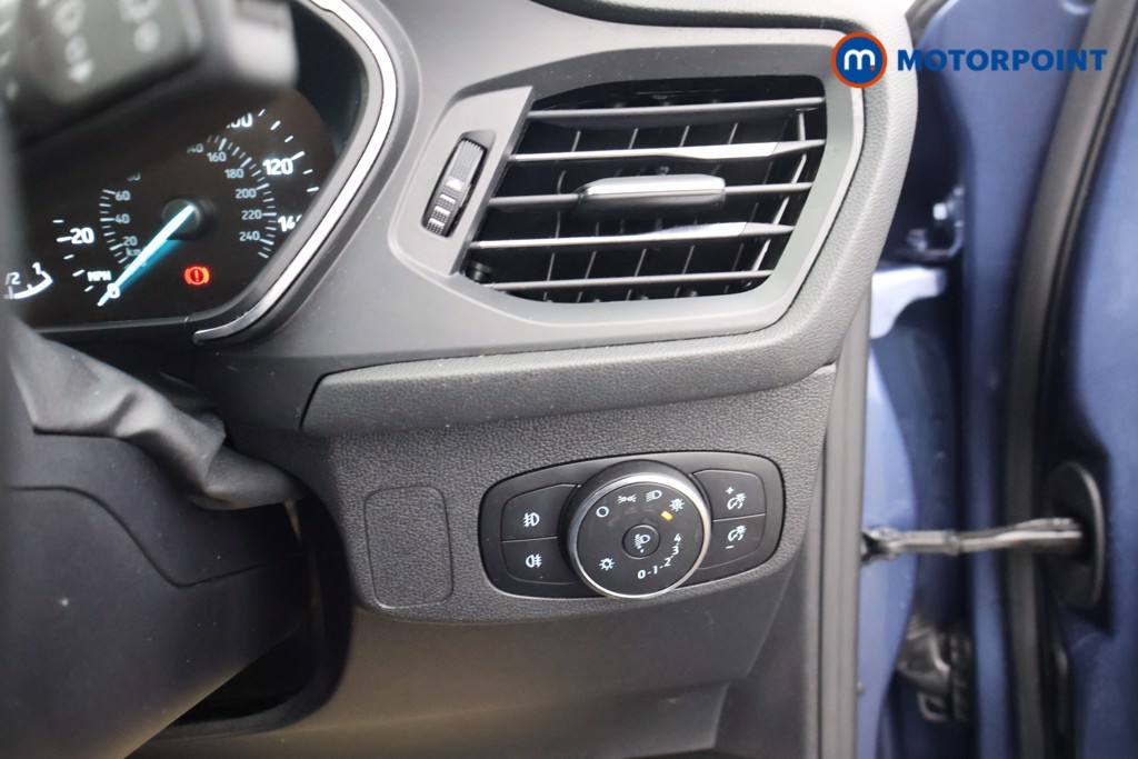 Ford Focus Active Manual Petrol Hatchback - Stock Number (1597338) - 7th supplementary image