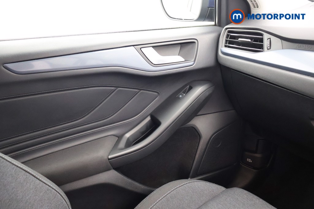 Ford Focus Active Manual Petrol Hatchback - Stock Number (1597338) - 12th supplementary image