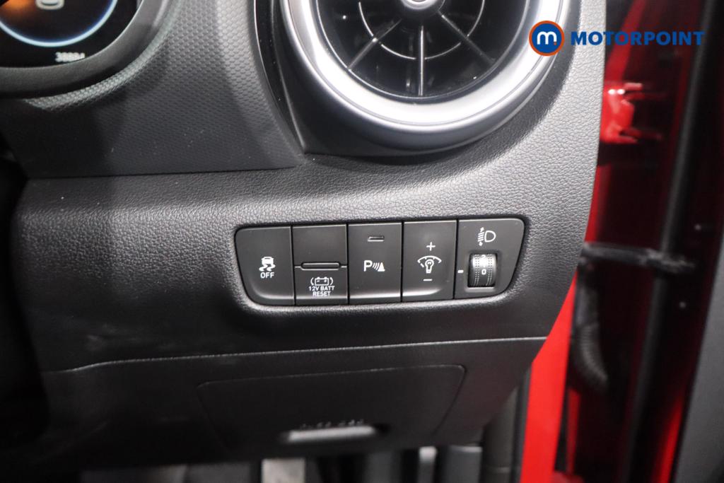 Hyundai Kona Premium Automatic Petrol-Electric Hybrid SUV - Stock Number (1597339) - 14th supplementary image