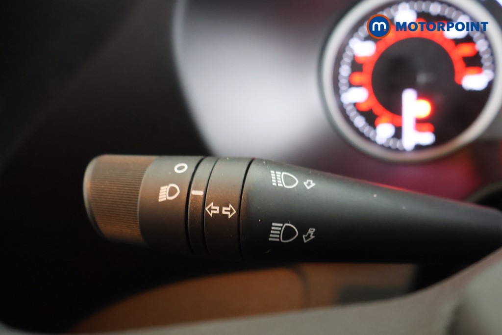 Iveco Daily Business Manual Diesel High Volume-High Roof Van - Stock Number (1597470) - 5th supplementary image