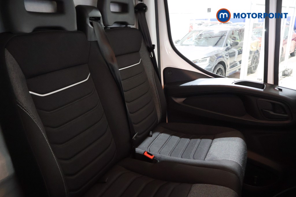 Iveco Daily Business Manual Diesel High Volume-High Roof Van - Stock Number (1597470) - 10th supplementary image