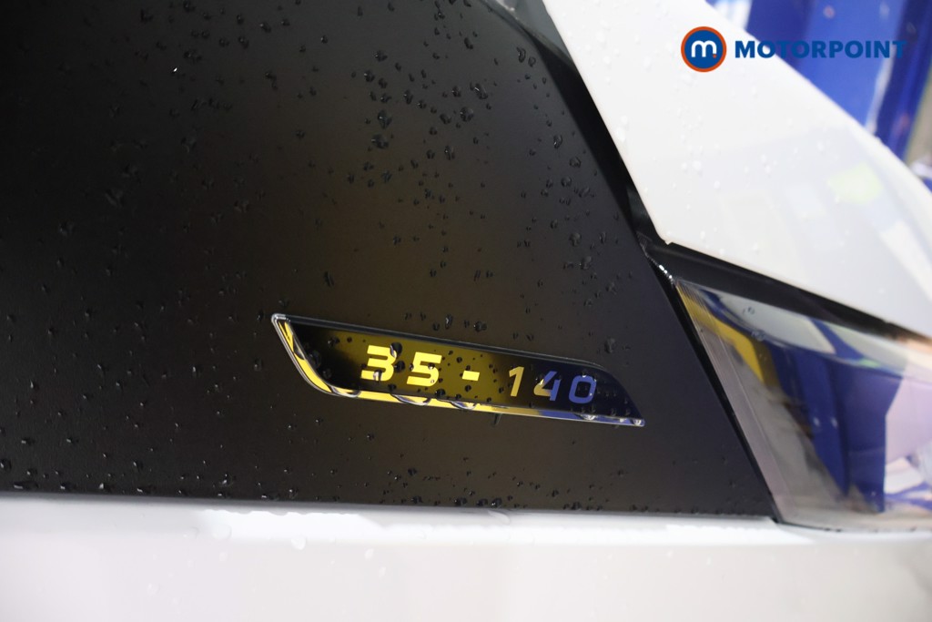 Iveco Daily Business Manual Diesel High Volume-High Roof Van - Stock Number (1597470) - 14th supplementary image