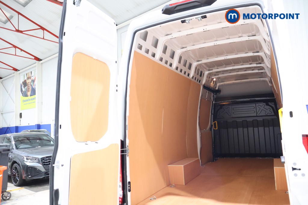 Iveco Daily Business Manual Diesel High Volume-High Roof Van - Stock Number (1597470) - 23rd supplementary image