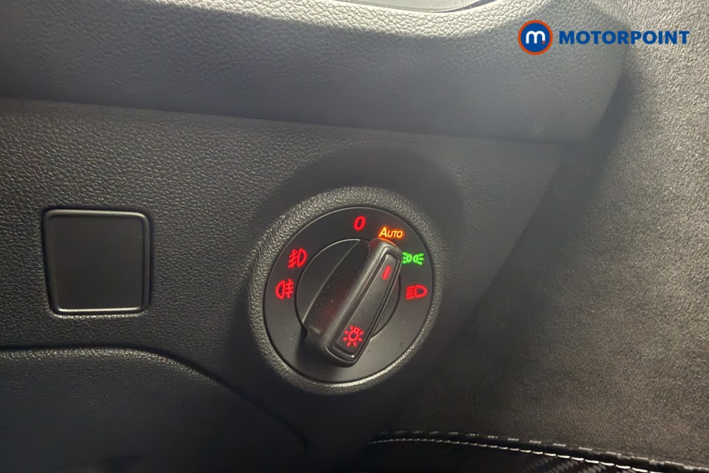 Seat Leon Cupra Automatic Petrol Estate - Stock Number (1597571) - 18th supplementary image