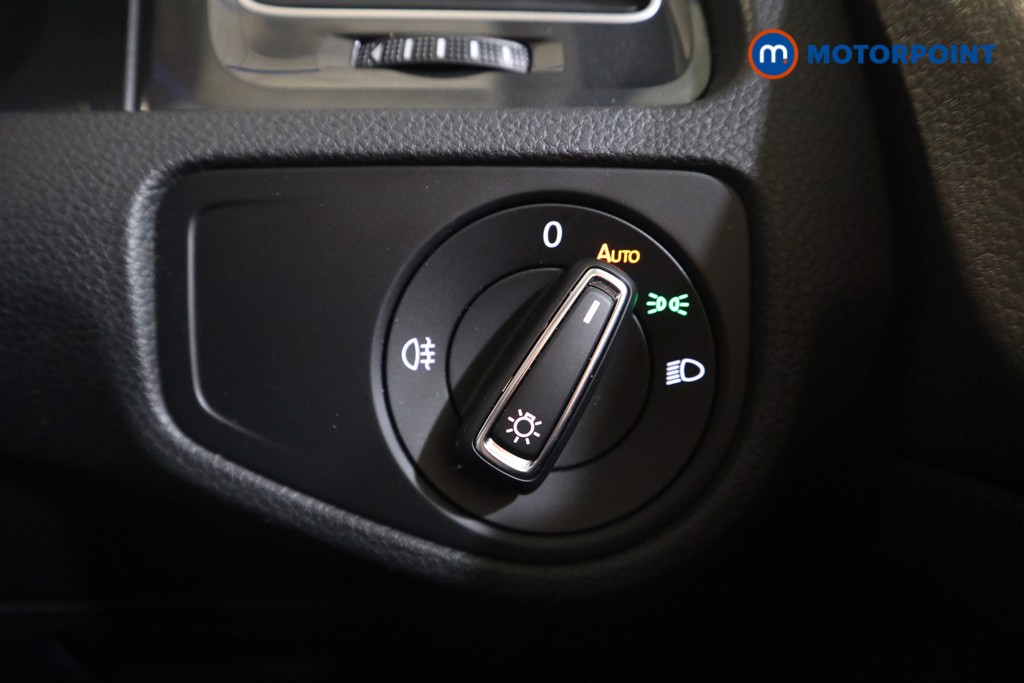 Volkswagen Golf SE Manual Petrol Hatchback - Stock Number (1598182) - 7th supplementary image