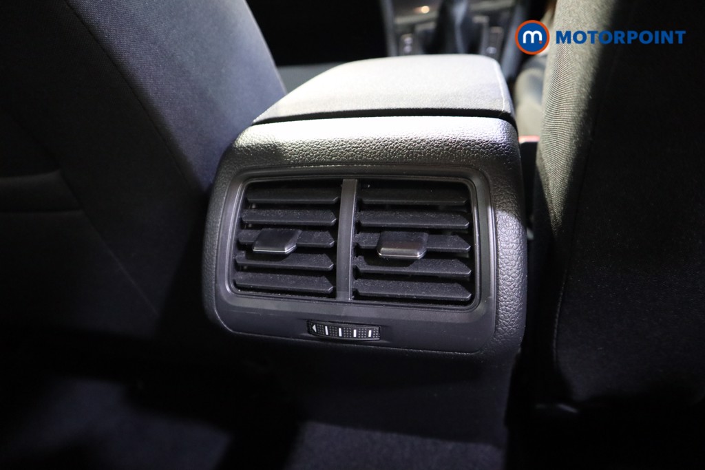 Volkswagen Golf SE Manual Petrol Hatchback - Stock Number (1598182) - 16th supplementary image