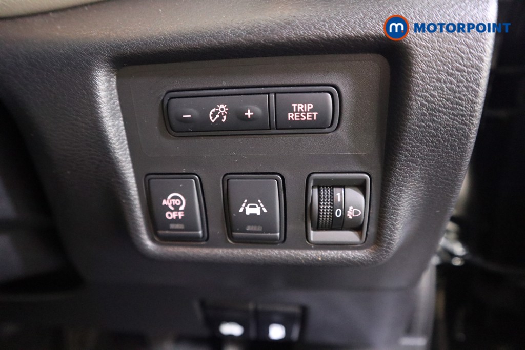 Nissan Micra Tekna Manual Petrol Hatchback - Stock Number (1598609) - 10th supplementary image