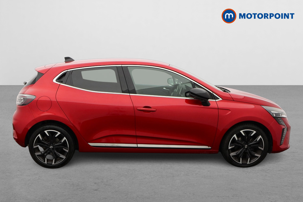 Renault Clio Techno Manual Petrol Hatchback - Stock Number (1598644) - Drivers side