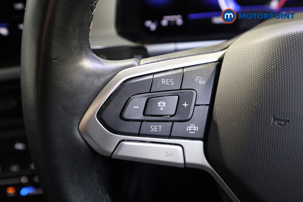 Volkswagen T-Roc Life Manual Petrol SUV - Stock Number (1598762) - 3rd supplementary image