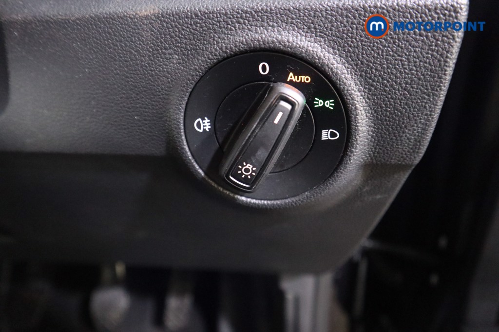 Volkswagen T-Roc Life Manual Petrol SUV - Stock Number (1598762) - 10th supplementary image