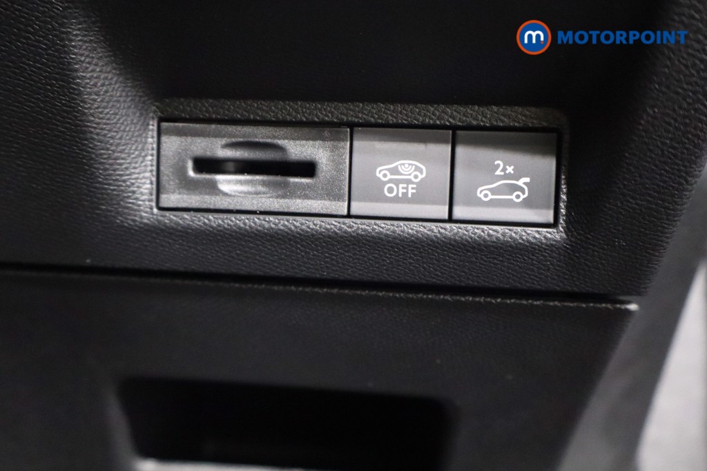 Peugeot 3008 GT Automatic Petrol SUV - Stock Number (1598844) - 21st supplementary image