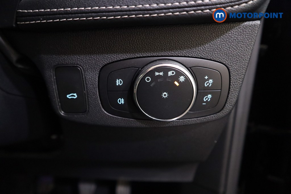 Ford Focus Active X Vignale Edition Manual Petrol Estate - Stock Number (1599297) - 11th supplementary image