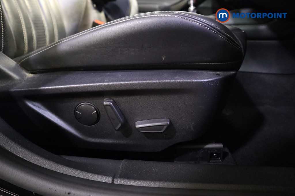 Ford Focus Active X Vignale Edition Manual Petrol Estate - Stock Number (1599297) - 14th supplementary image