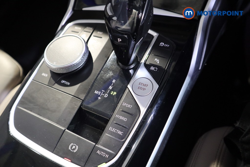 BMW 3 Series Sport Pro Automatic Petrol Plug-In Hybrid Saloon - Stock Number (1599390) - 13th supplementary image