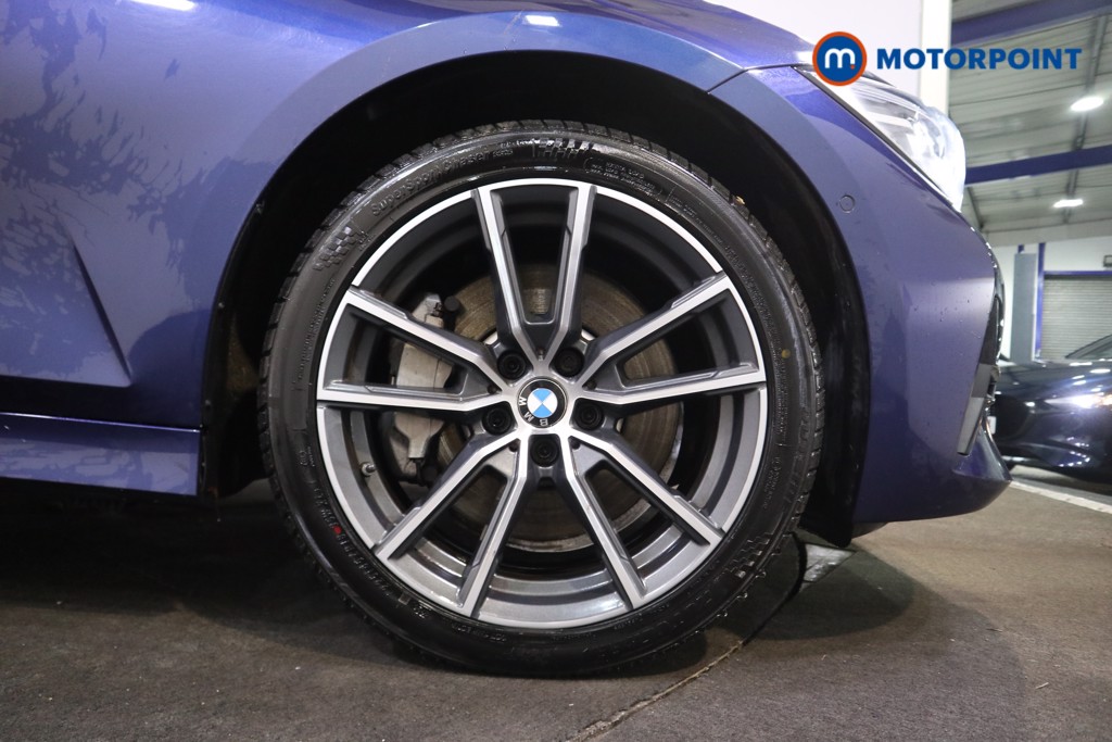 BMW 3 Series Sport Pro Automatic Petrol Plug-In Hybrid Saloon - Stock Number (1599390) - 17th supplementary image