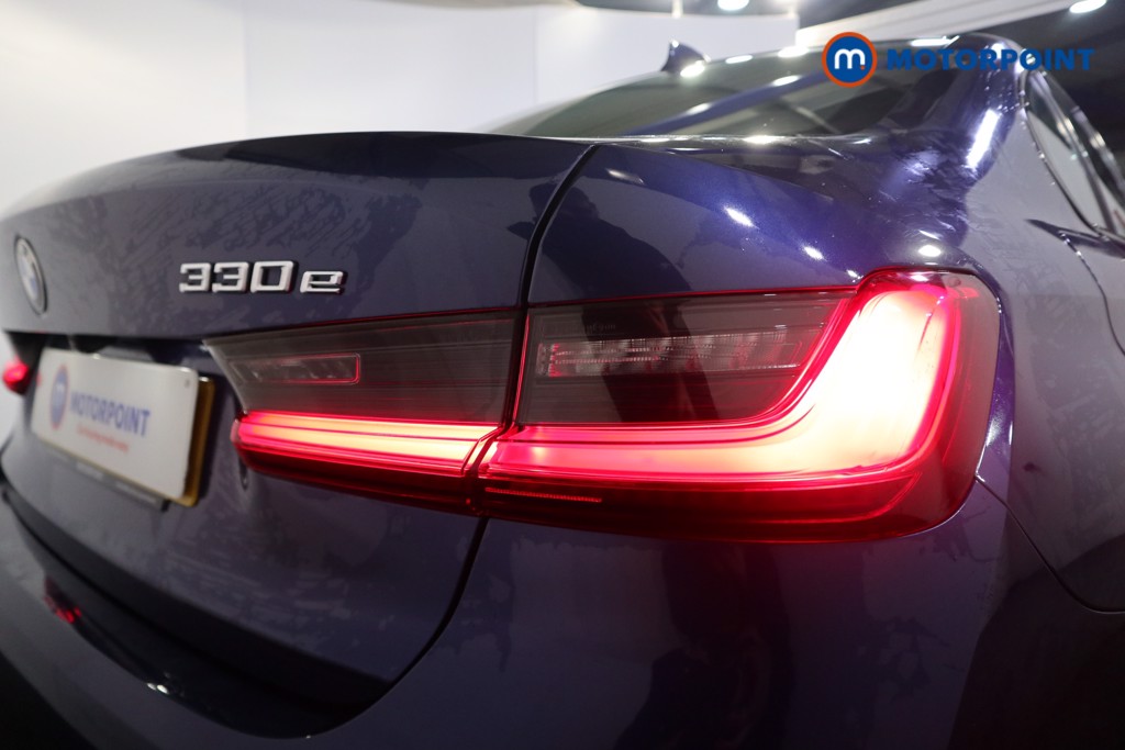 BMW 3 Series Sport Pro Automatic Petrol Plug-In Hybrid Saloon - Stock Number (1599390) - 22nd supplementary image