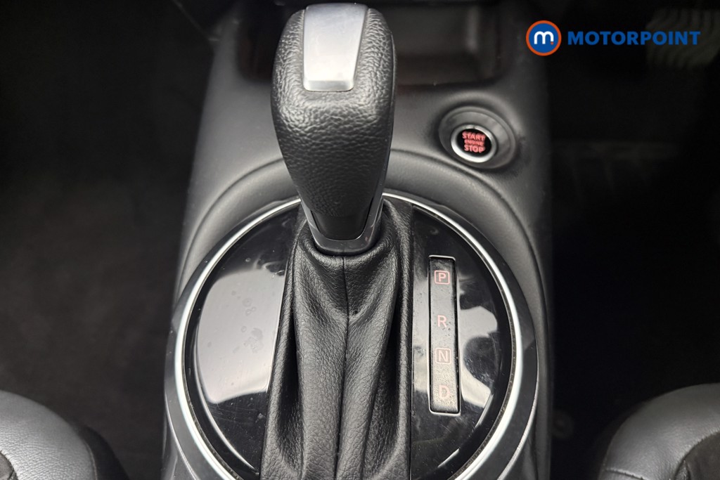 Nissan Juke N-Connecta Automatic Petrol SUV - Stock Number (1600274) - 7th supplementary image