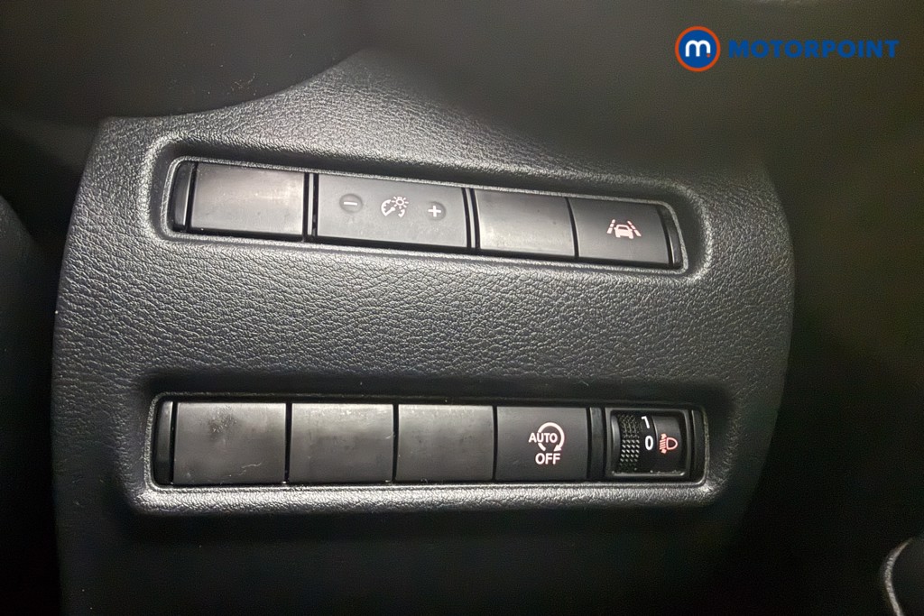 Nissan Juke N-Connecta Automatic Petrol SUV - Stock Number (1600274) - 17th supplementary image