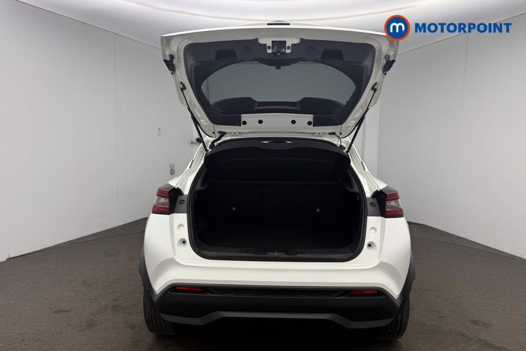 Nissan Juke N-Connecta Automatic Petrol SUV - Stock Number (1600274) - 21st supplementary image