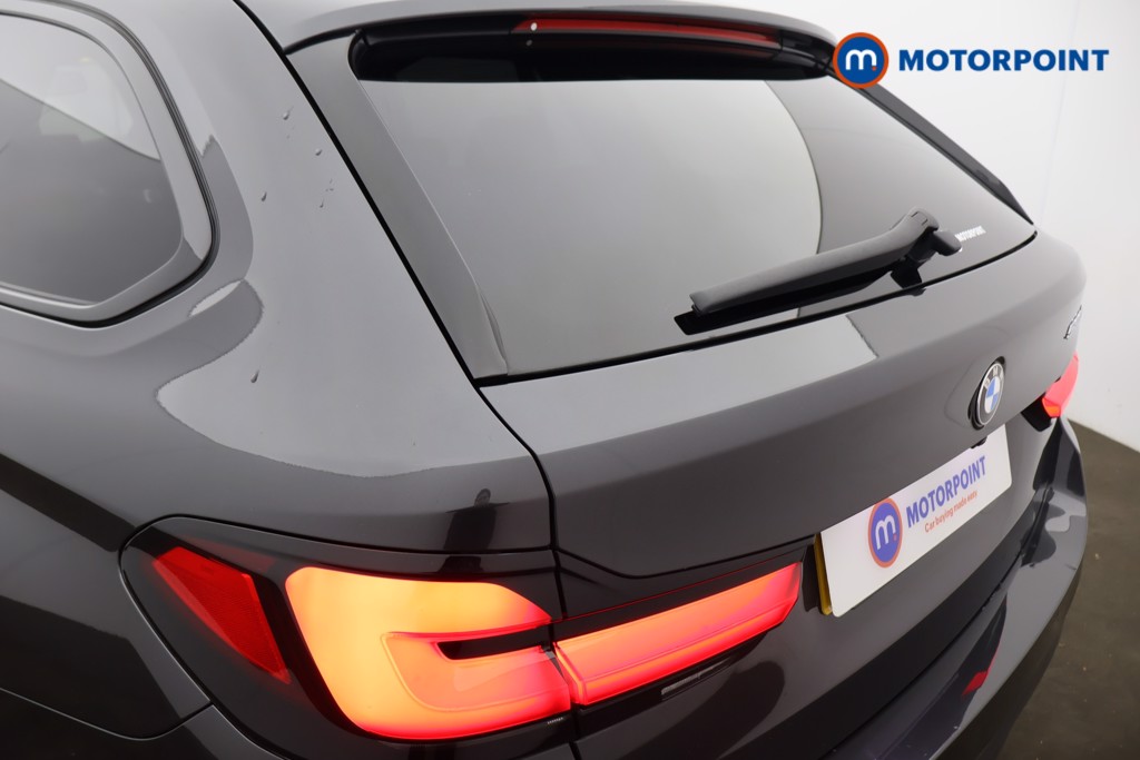 BMW 5 Series M Sport Automatic Diesel Estate - Stock Number (1600480) - 27th supplementary image