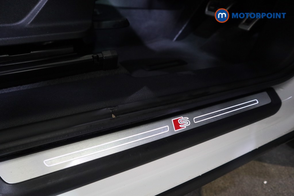 Audi Q3 Black Edition Automatic Petrol SUV - Stock Number (1600542) - 15th supplementary image