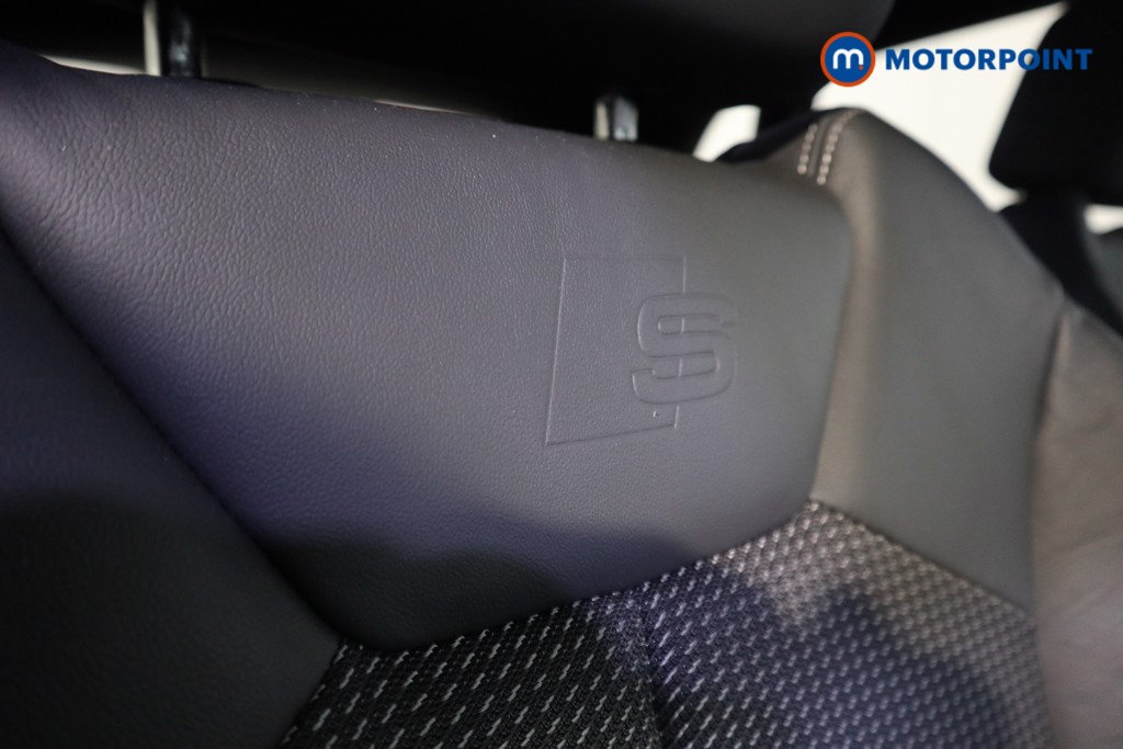 Audi Q3 Black Edition Automatic Petrol SUV - Stock Number (1600542) - 17th supplementary image