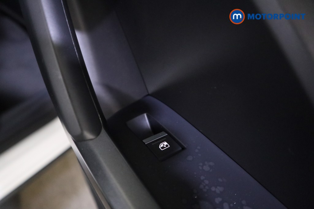 Audi Q3 Black Edition Automatic Petrol SUV - Stock Number (1600542) - 20th supplementary image