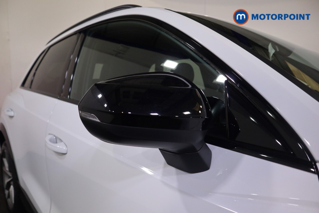 Audi Q3 Black Edition Automatic Petrol SUV - Stock Number (1600542) - 32nd supplementary image