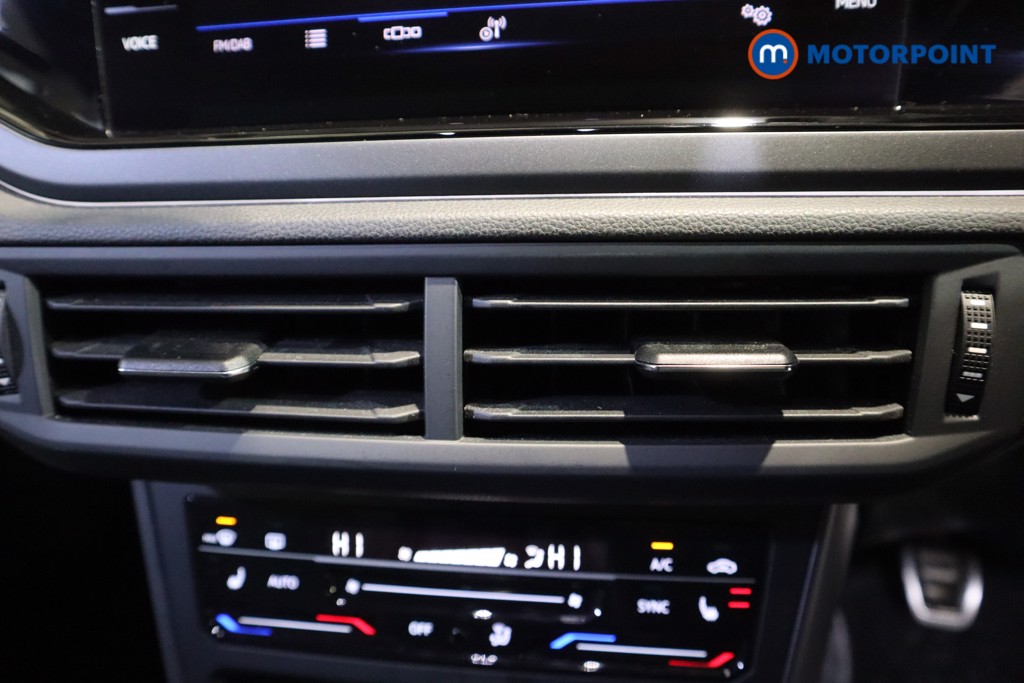 Volkswagen Taigo R-Line Manual Petrol SUV - Stock Number (1600617) - 5th supplementary image