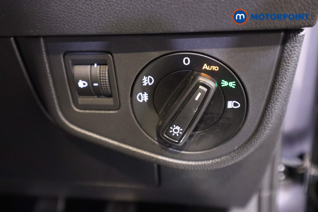 Volkswagen Taigo R-Line Manual Petrol SUV - Stock Number (1600617) - 13th supplementary image