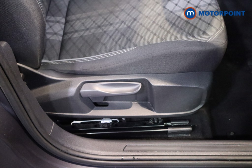 Volkswagen Taigo R-Line Manual Petrol SUV - Stock Number (1600617) - 17th supplementary image