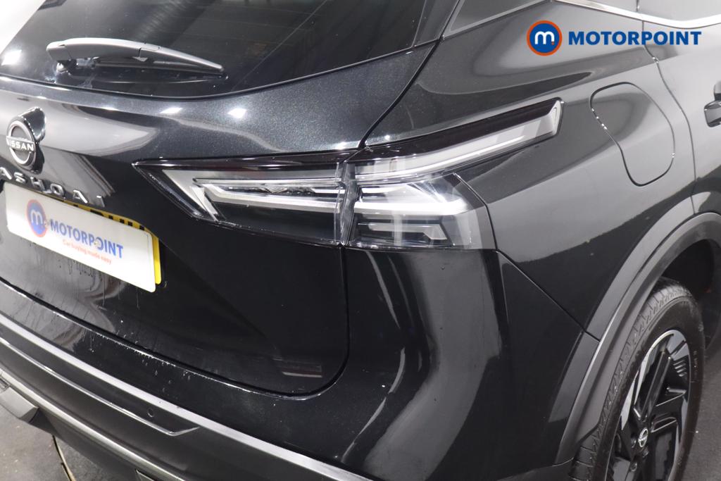 Nissan Qashqai N-Connecta Automatic Petrol SUV - Stock Number (1600701) - 5th supplementary image