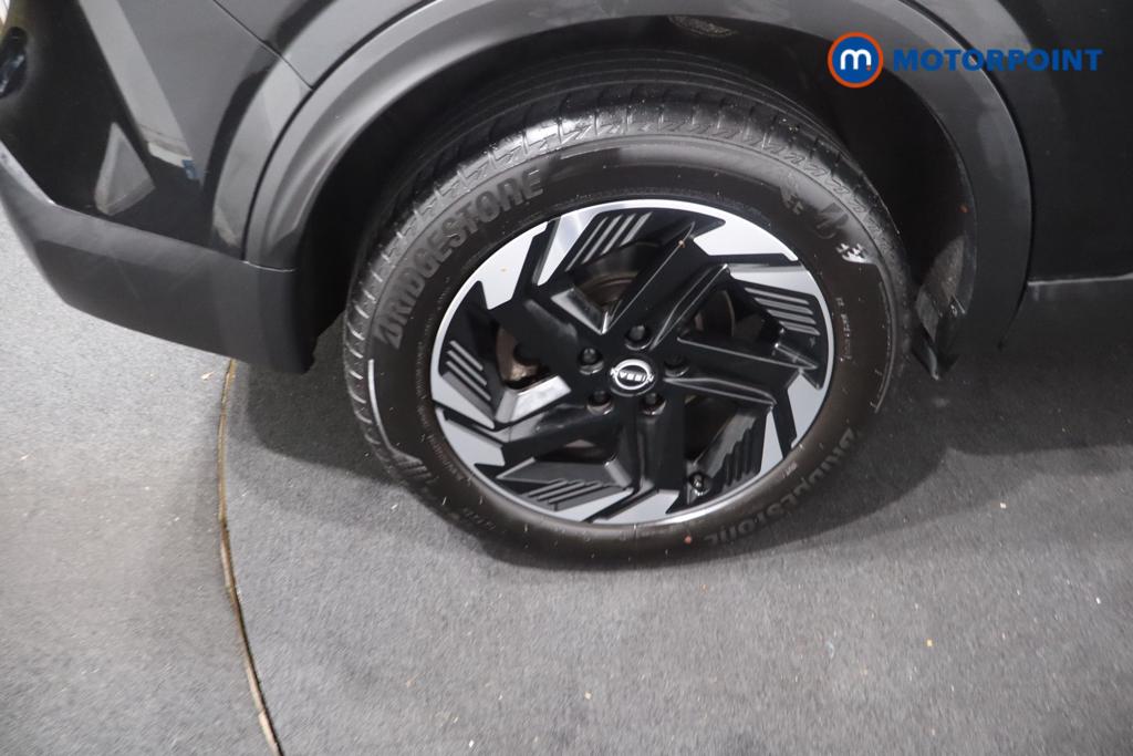 Nissan Qashqai N-Connecta Automatic Petrol SUV - Stock Number (1600701) - 8th supplementary image