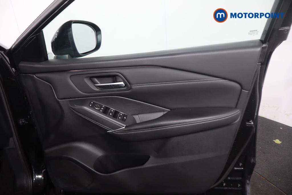 Nissan Qashqai N-Connecta Automatic Petrol SUV - Stock Number (1600701) - 11th supplementary image