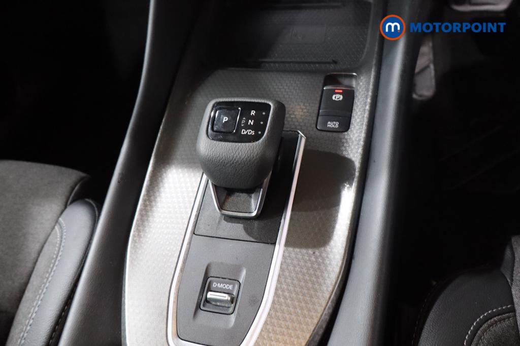 Nissan Qashqai N-Connecta Automatic Petrol SUV - Stock Number (1600701) - 17th supplementary image