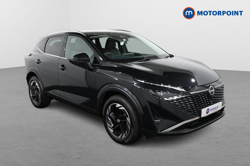 Nissan Qashqai N-Connecta Automatic Petrol SUV - Stock Number (1600701) - Drivers side front corner