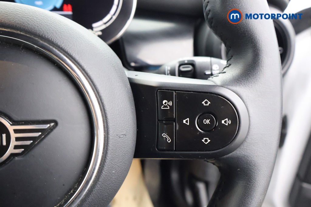 Mini Hatchback Cooper S Level 2 Automatic Electric Hatchback - Stock Number (1601110) - 3rd supplementary image